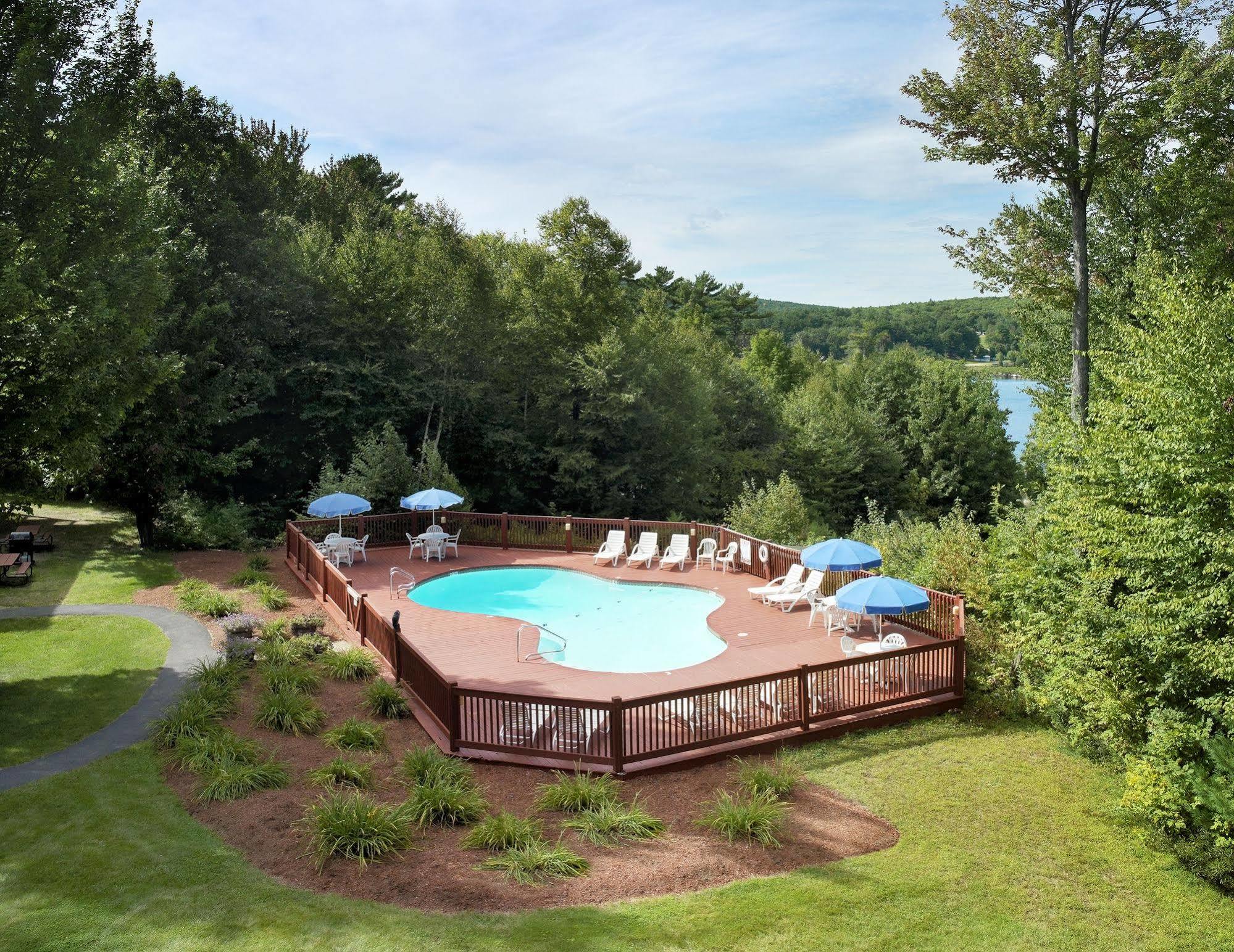 The Summit Resort Weirs Beach Exterior photo