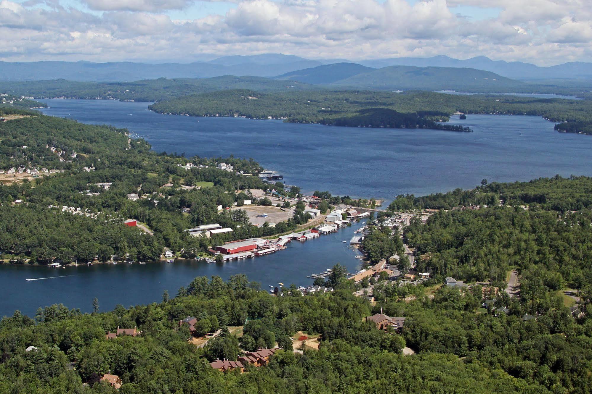The Summit Resort Weirs Beach Exterior photo